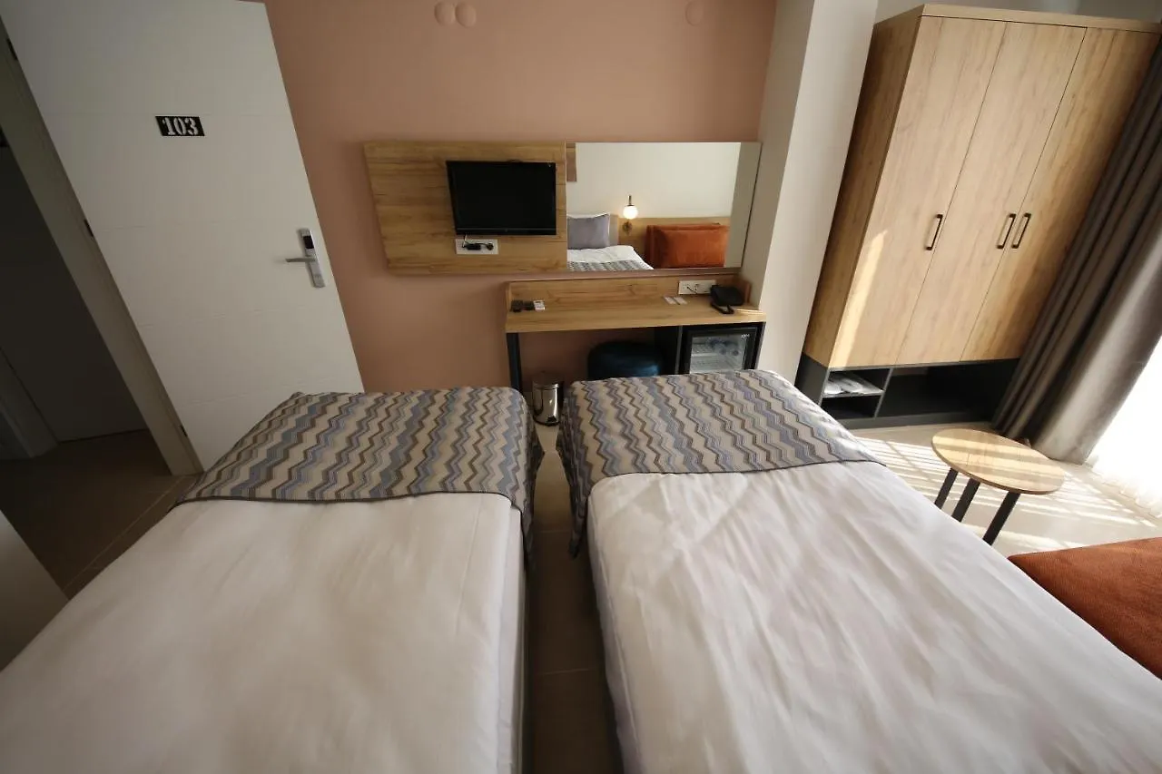 Spilos Guemuelduer Hotel İzmir 0*,  Turkije